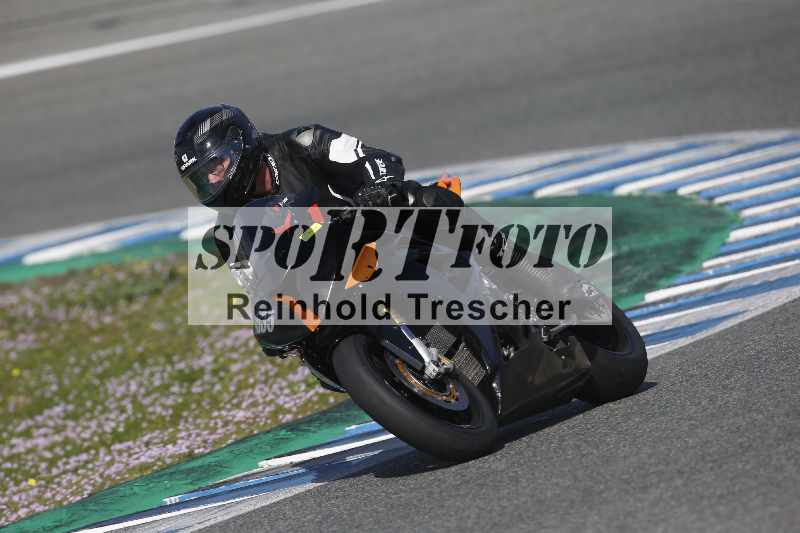 /02 29.01.-02.02.2024 Moto Center Thun Jerez/Gruppe gruen-green/535